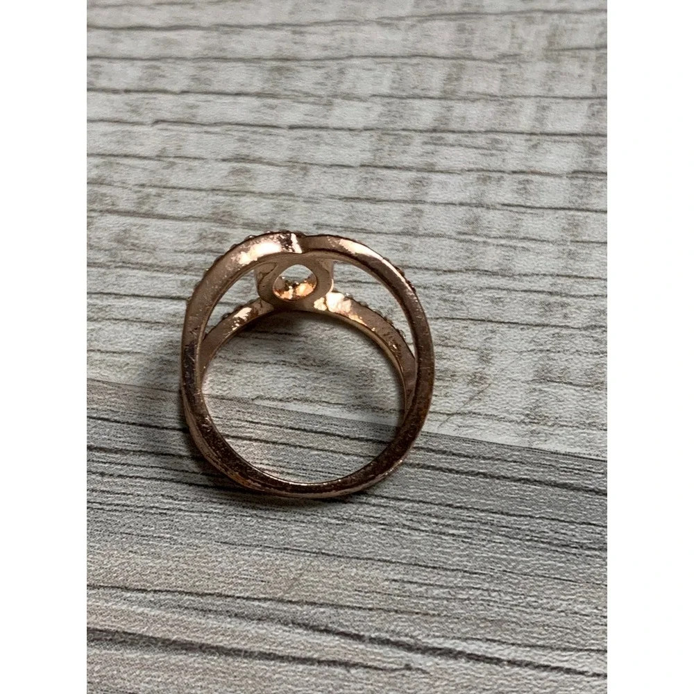 Rose Gold Tone Interlocking Circle Crystal Pavé Double Band Fashion Ring Size 9